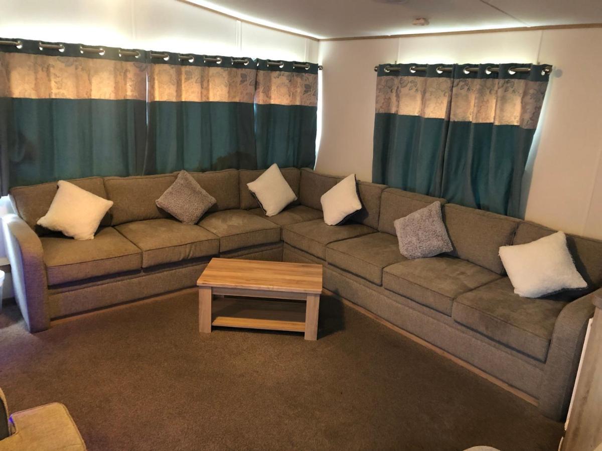 Classy Caravan With Ample Space Bembridge Exteriér fotografie