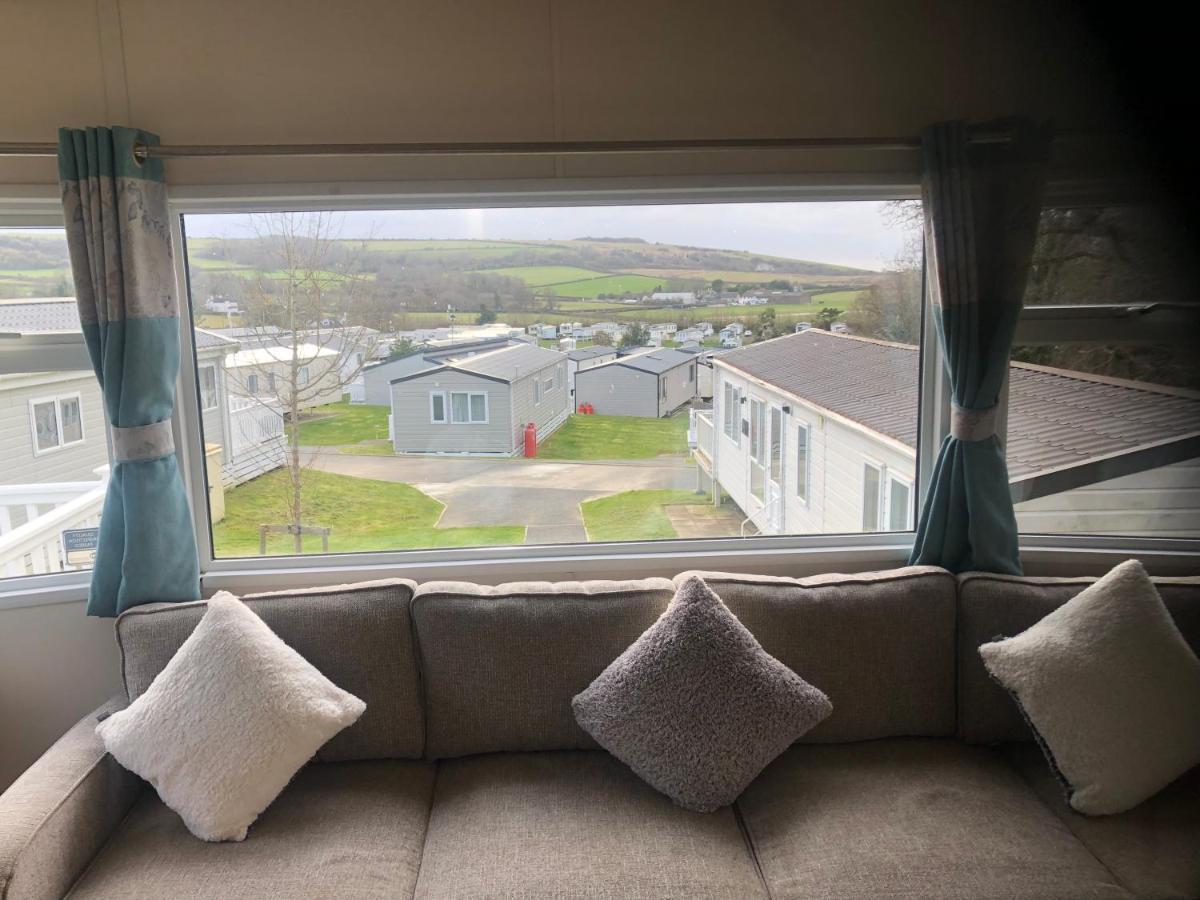 Classy Caravan With Ample Space Bembridge Exteriér fotografie